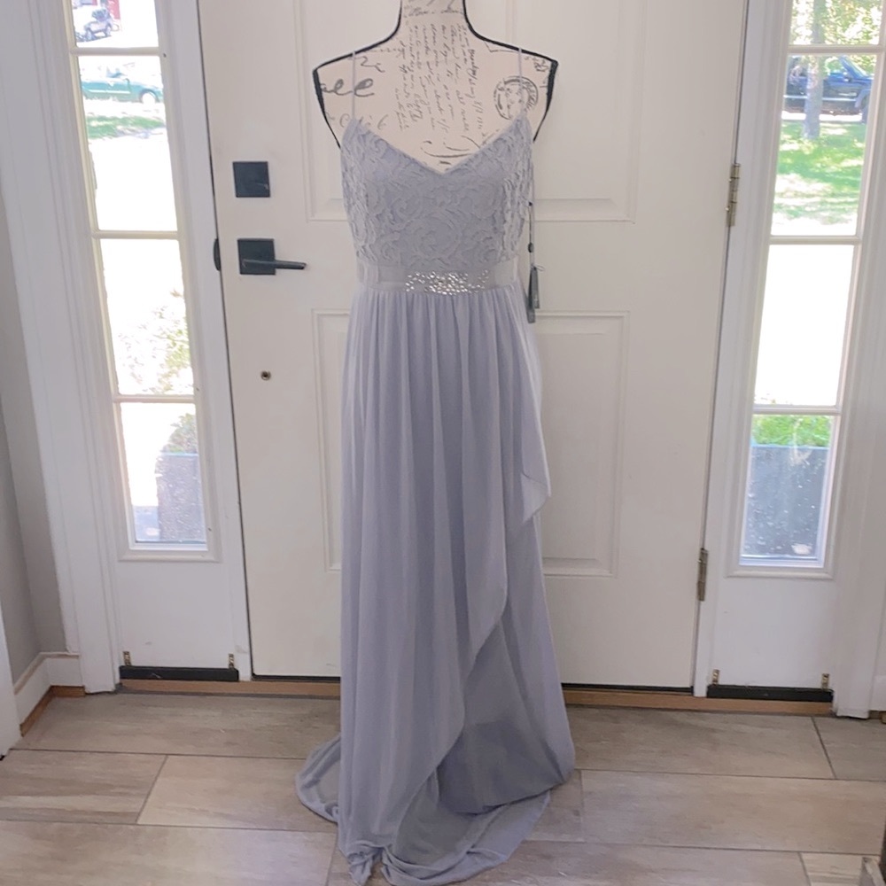 Brand new Adrianna Papell size 6 long dress